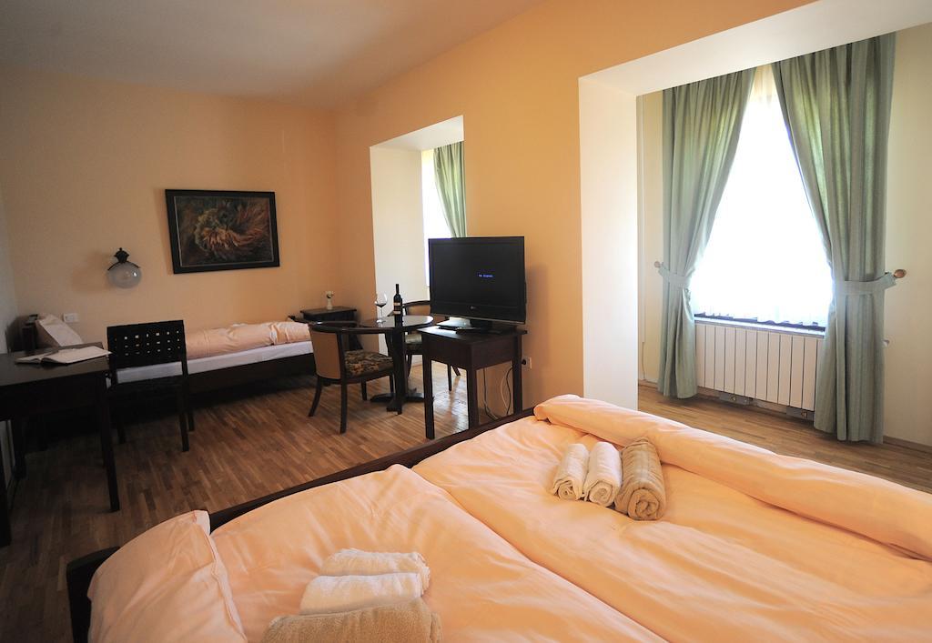 Kalin Hotel Lazaropole Værelse billede
